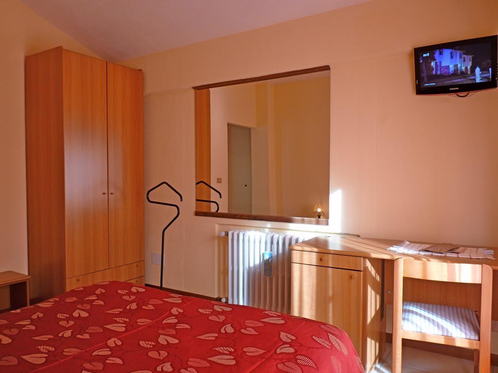 Hotel La Rosa Teglio Chambre photo